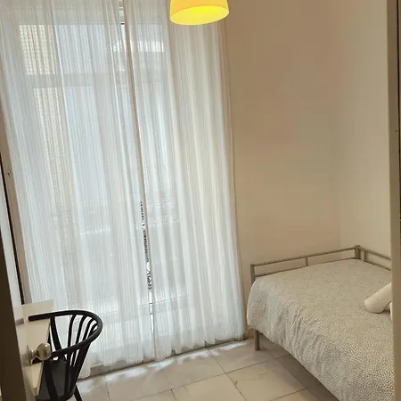 La * Séville